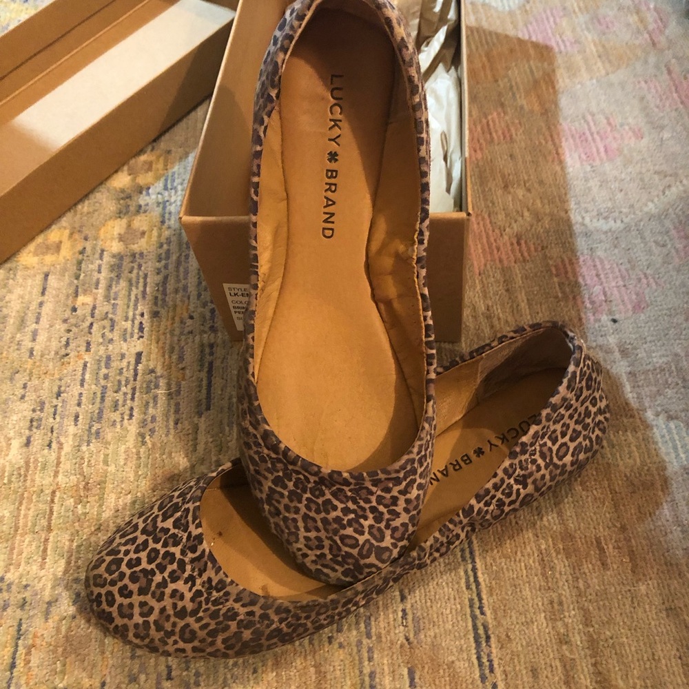 Lucky brand flats